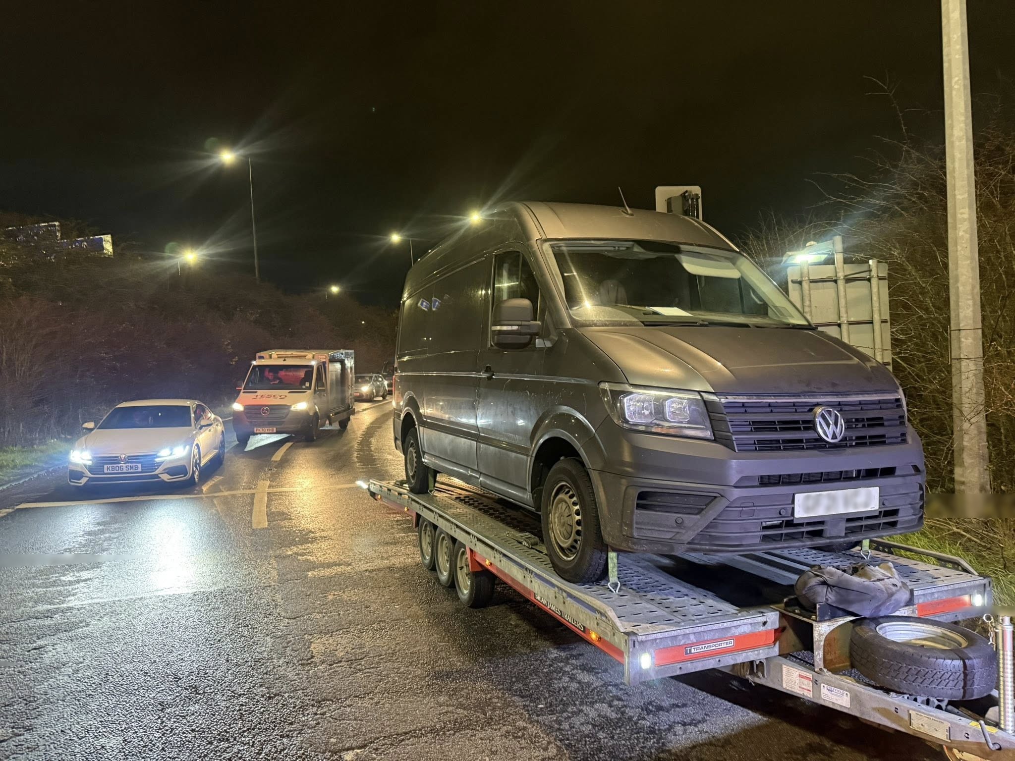 24 Hour Vehicle Recovery