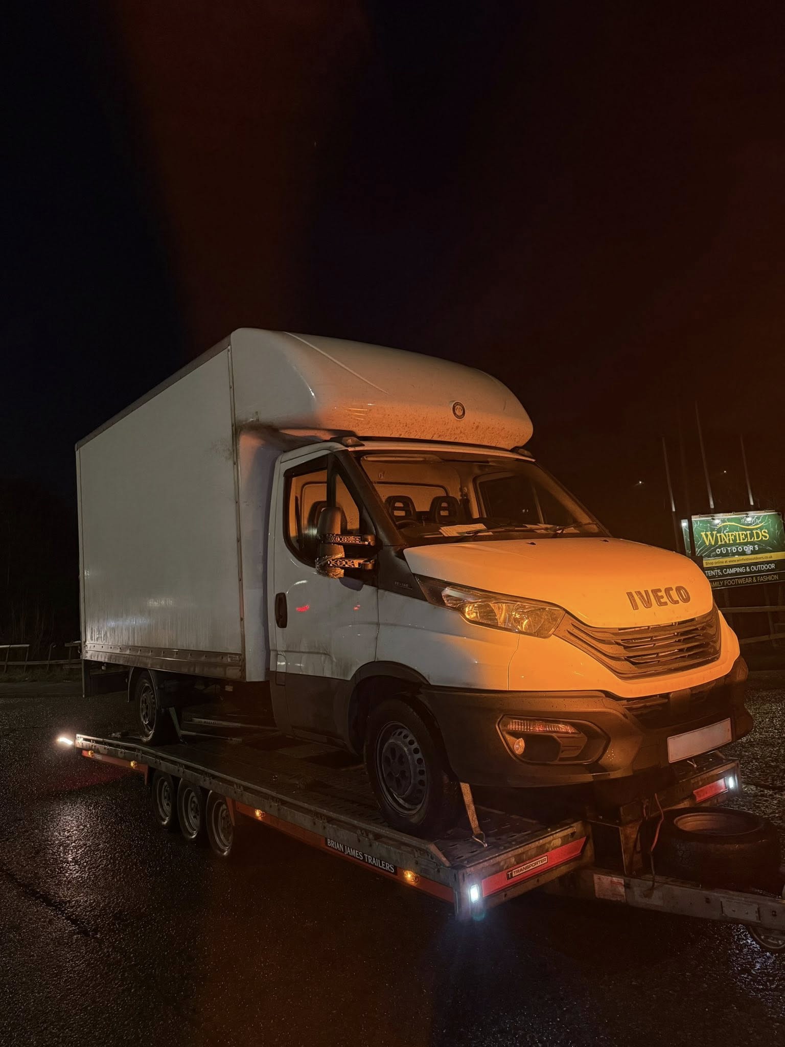 24 Hour Vehicle Recovery